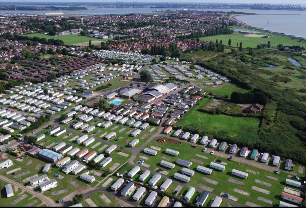 Apartment Modern & Blissful Park In Dovercourt, Essex, *